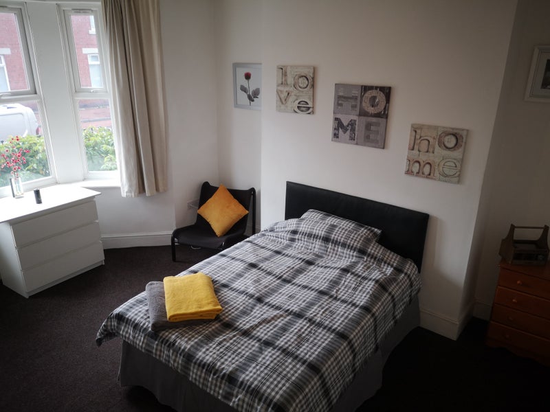 Photo 1: Double GF.£475