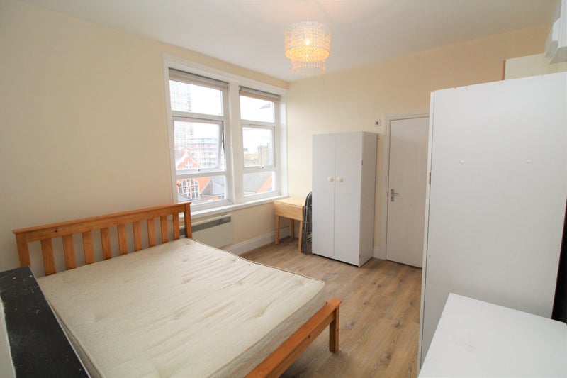 'Studio Flat to Rent in Hendon' Room to Rent from SpareRoom