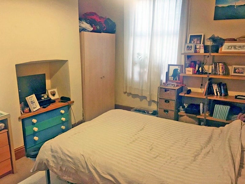 Photo 1: Ground floor double bedroom