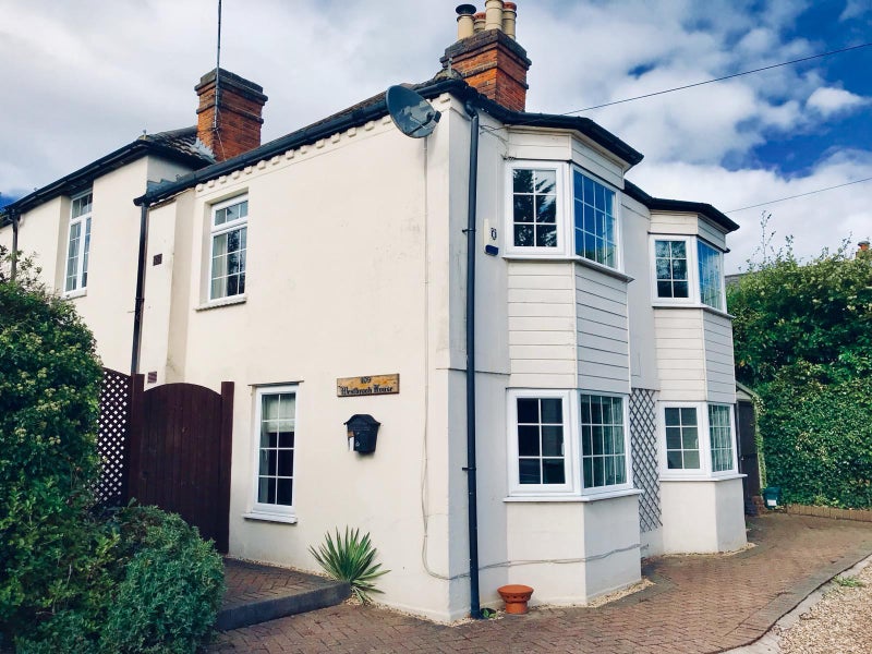 'London Rd, Bagshot ' Room to Rent from SpareRoom