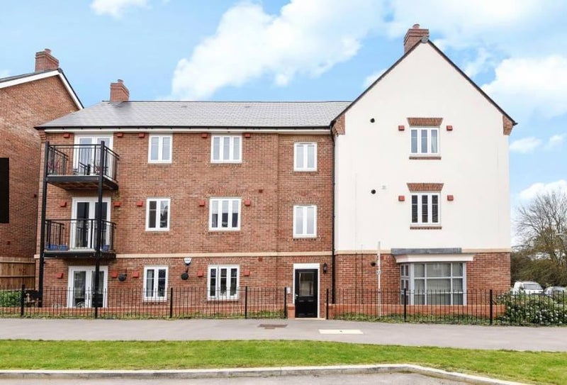 'Single Bedroom Available in Wokingham ' Room to Rent from SpareRoom