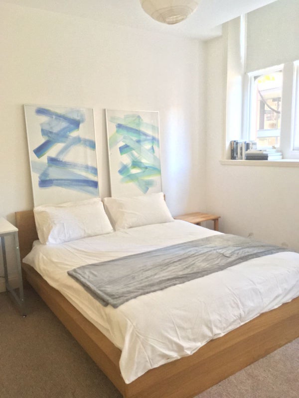 Photo 1: Bedroom
