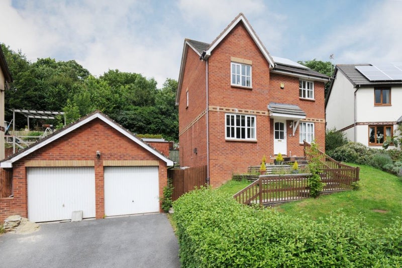 'Room on the willows torquay' Room to Rent from SpareRoom