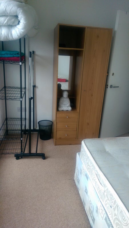 Photo 1: bedroom