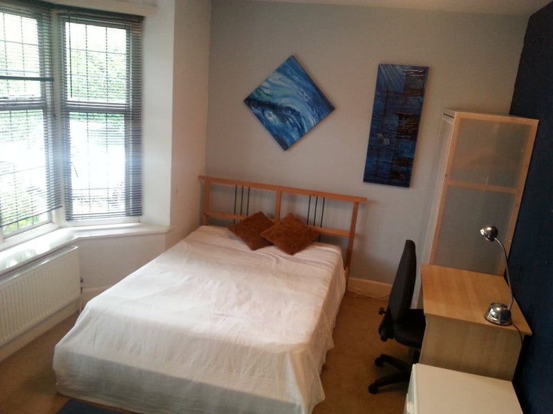 'Nice furnished room in a large house' Room to Rent from SpareRoom