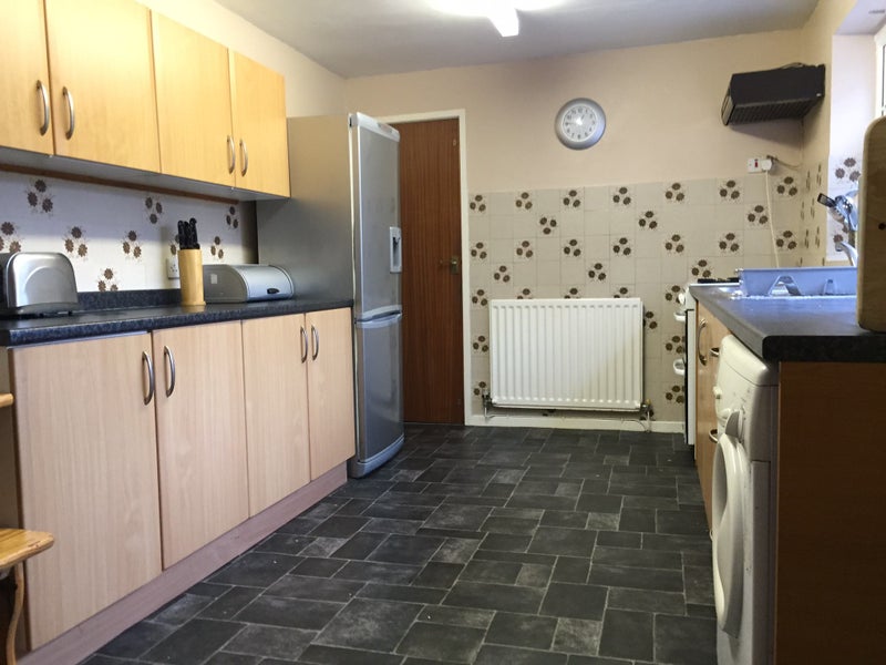 'Central Bangor house for rent' Room to Rent from SpareRoom