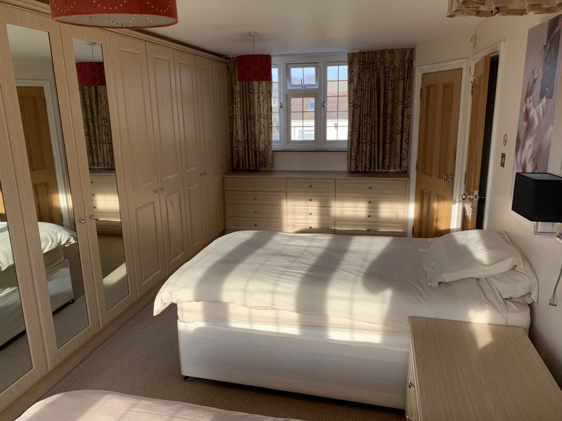 7 Bedroom House Room To From Spareroom 7 Bedroom House 6 Double Beds 2 Bathrooms And An Additional Twin Sharing With En Suite Close To Local Refinery S New Forest Direct