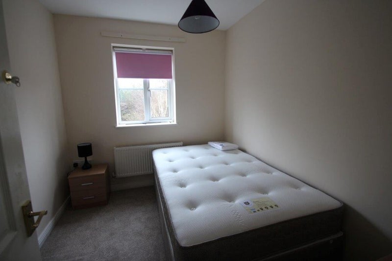 'Double Rooms The Oakalls Bromsgrove.' Room to Rent from SpareRoom