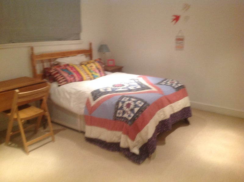 Photo 1: The bed sitting room