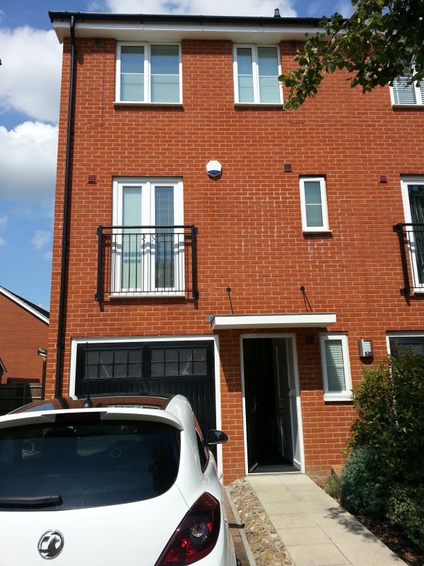 'Reading Island Double Room All Bills' Room to Rent from SpareRoom