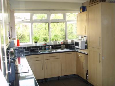 Photo 1: Kitchen