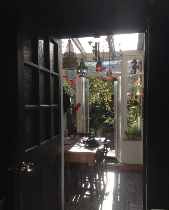 Photo 1: Brakfast Room