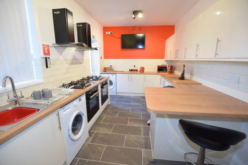 'Rooms for rent Fazakerley / Aintree Hospital' Room to Rent from SpareRoom