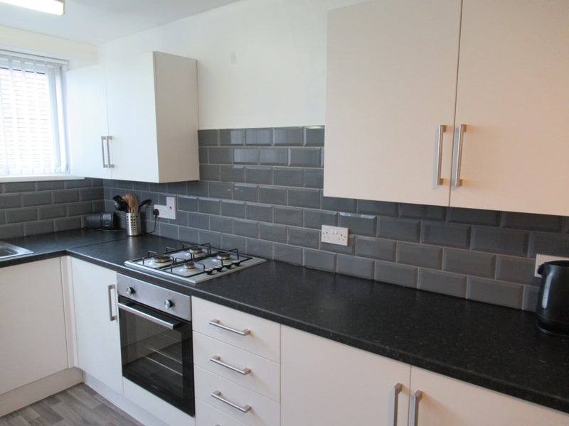 'Quality House Share In Telford (DSS/UC accepted) ' Room to Rent from SpareRoom