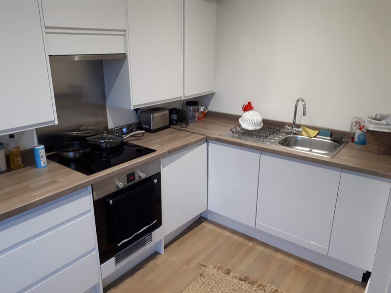 'Rare Short Term Let Double Room Euston/Kings Cross' Room to Rent from