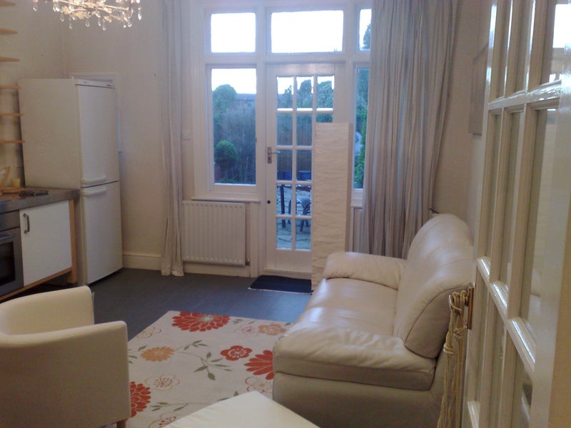 Photo 1: kitchen living room open plan