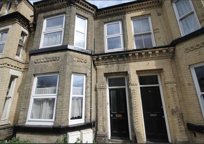 Photo 1: Front of House