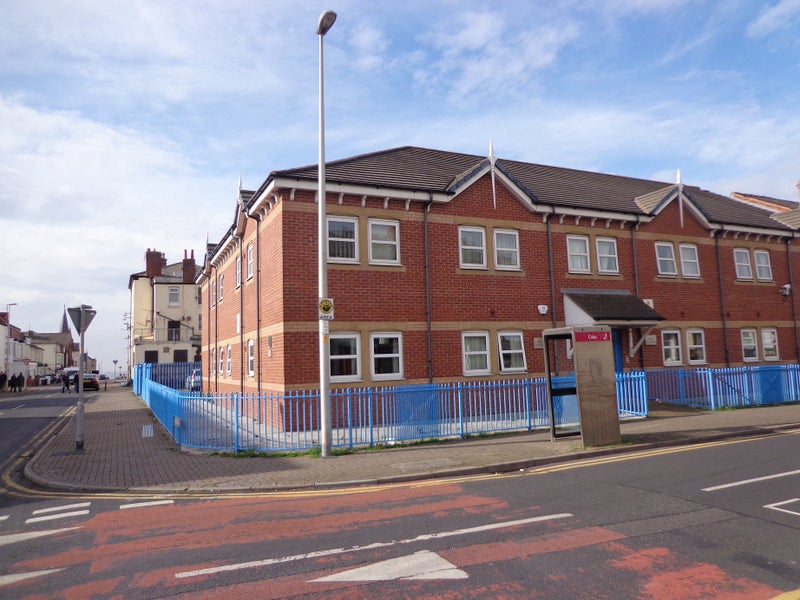 'Studio Flats Blackpool £175pcm inc Some Bills!' Room to Rent from