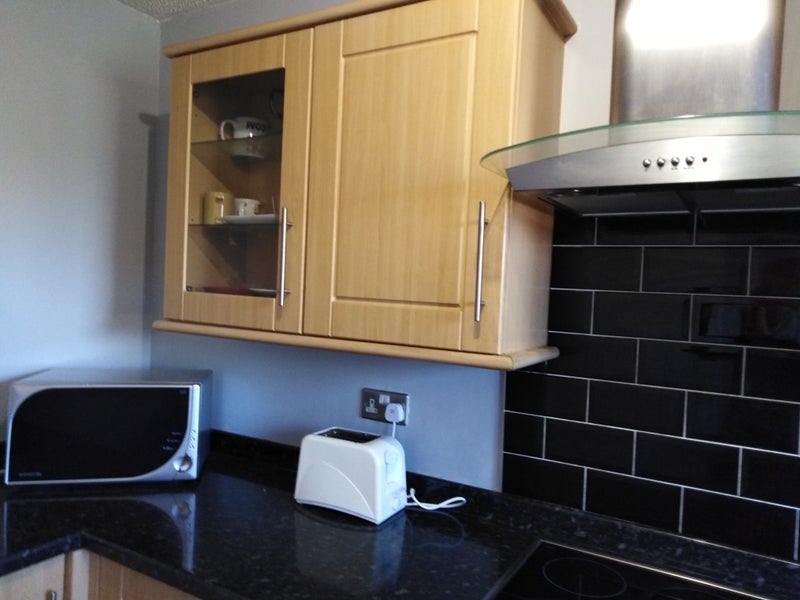 Photo 1: Kitchen 