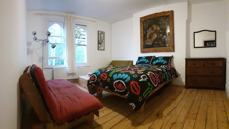 Photo 1: Bedroom 1