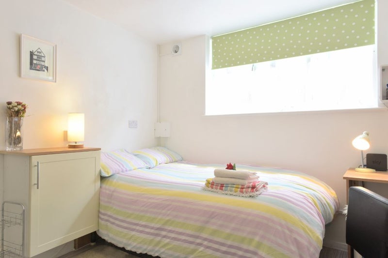 'Central Canterbury Studio Flat' Room to Rent from SpareRoom