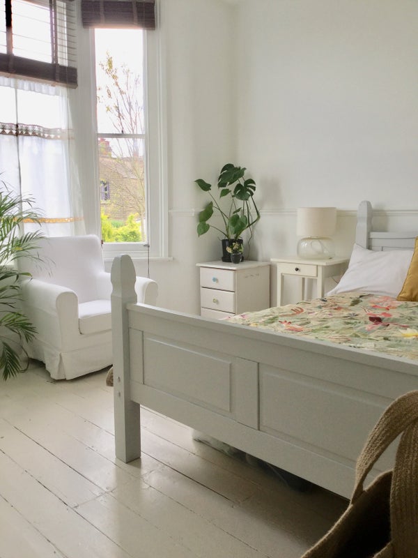 Photo 1: Double bedroom overlooking garden