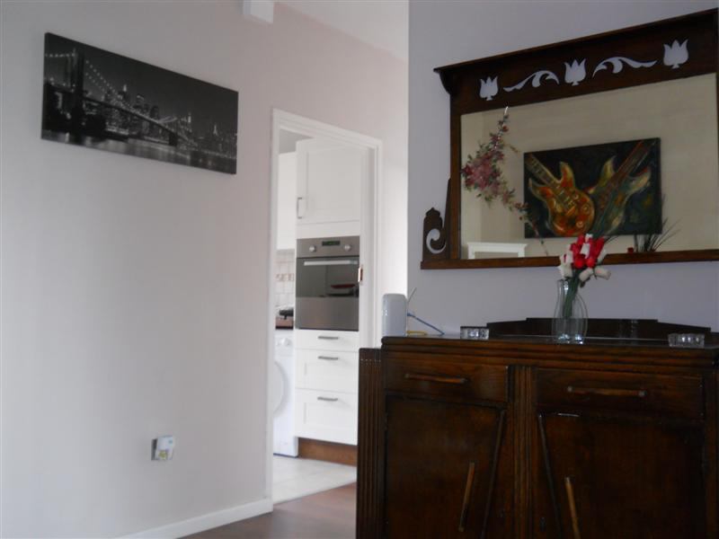 Photo 1: Mirror at the entrance