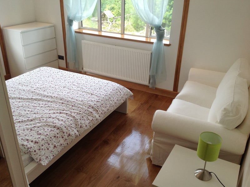 Photo 1: Ensuite room /room 3