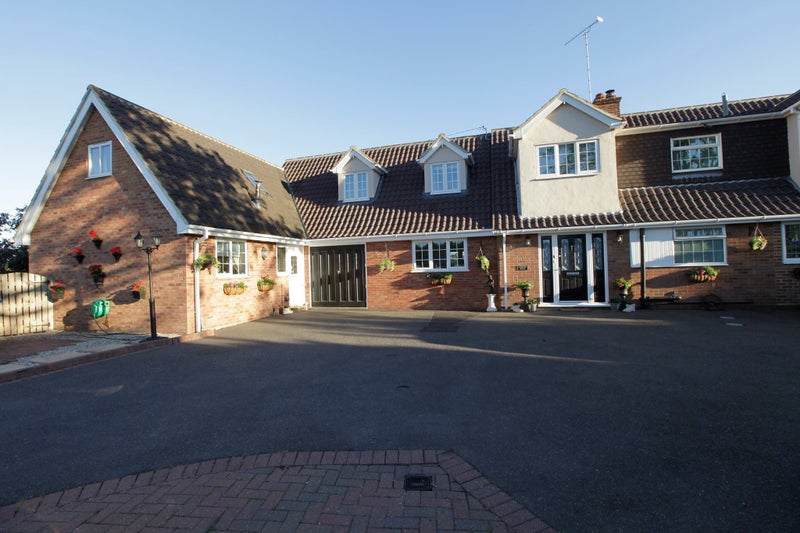 Photo 1: Anexxe own entrance on left. 