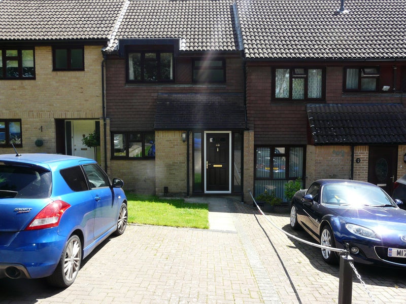 'Double Room in quiet road Ifield Crawley ' Room to Rent from SpareRoom