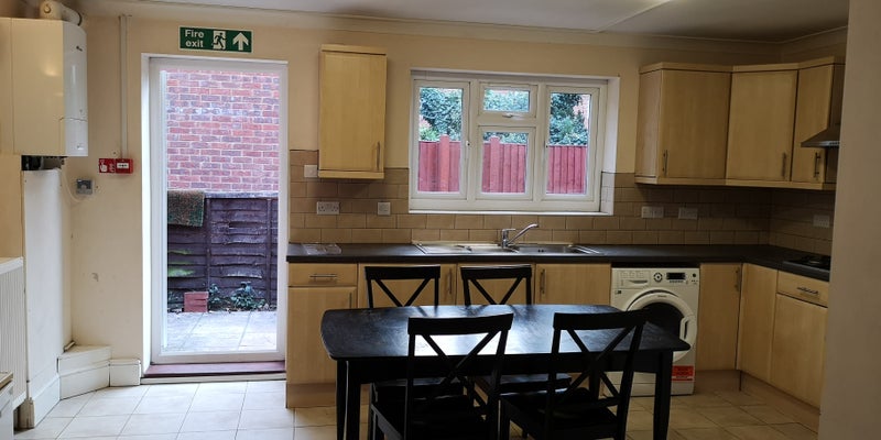 Photo 1: Large kitchen