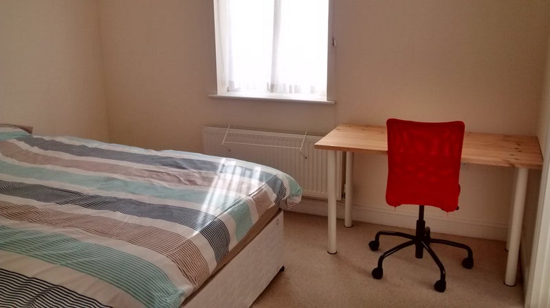 Photo 1: Ensuite bedroom