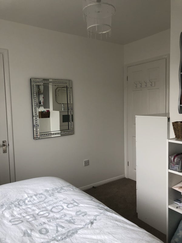 Photo 1: Bright and airy