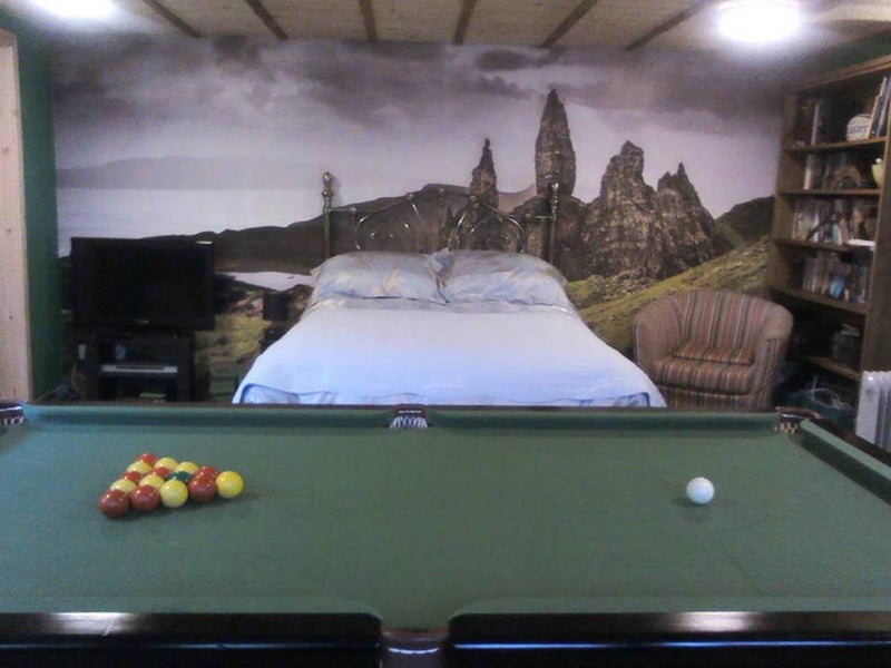 Photo 1: Bed with feature wall