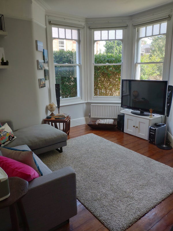 Photo 1: Living room