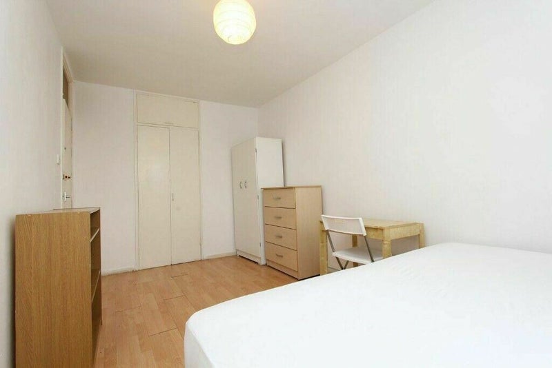 Photo 1: £231pw with all bills included