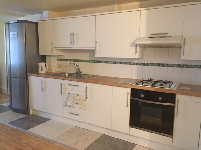 Photo 1: Kitchen