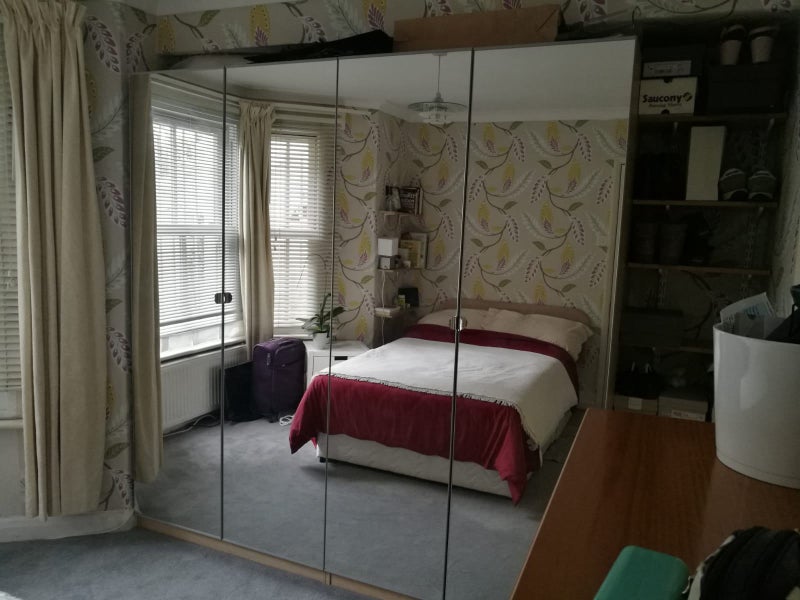'Spare large bedroom in Chelsea garden flat' Room to Rent from SpareRoom