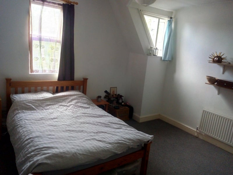 'Large double bedroom in a big house, New Basford.' Room to Rent from
