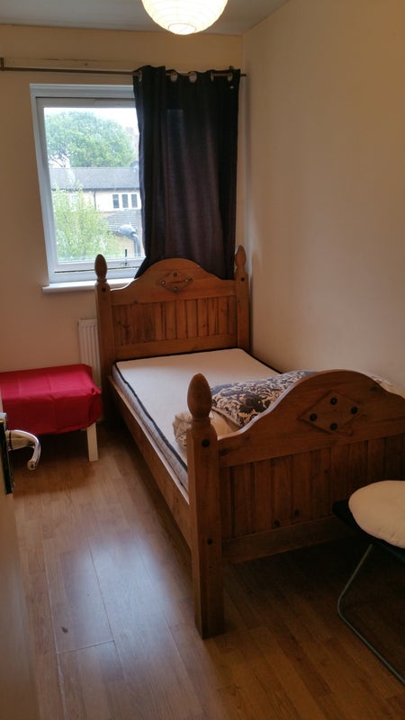 Photo 1: Single room