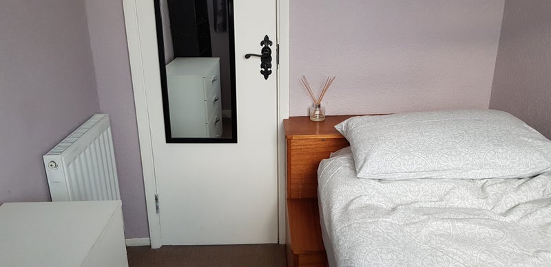 Photo 1: Single Bed, Box Room