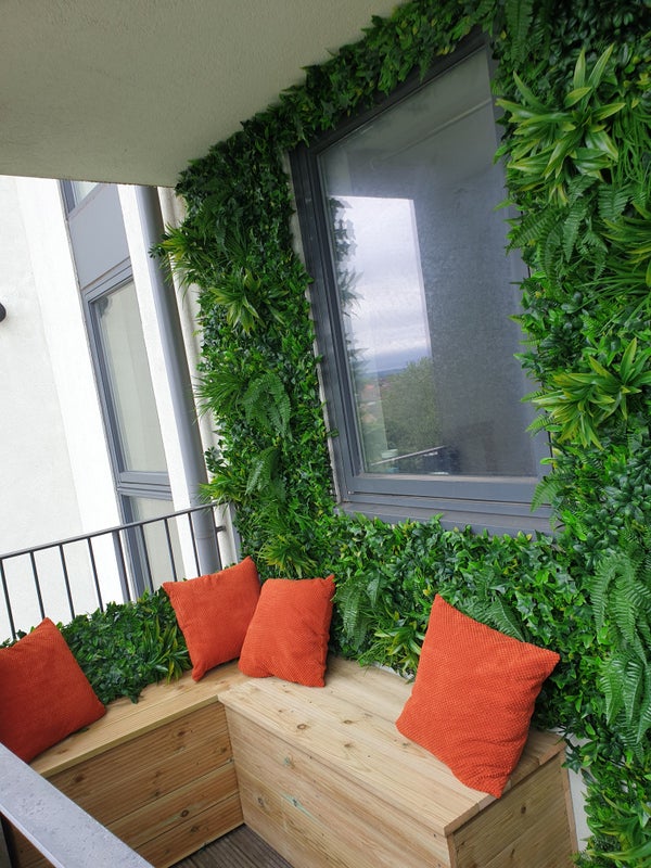 Photo 1: Balcony