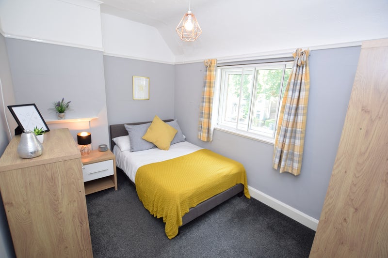 'Spacious Double Rooms Available! Stechford, B33' Room to Rent from
