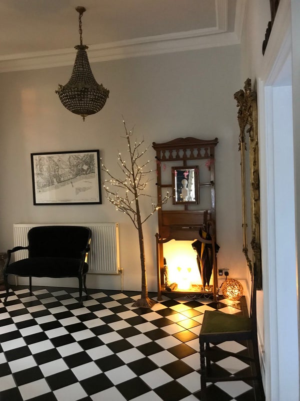 Photo 1: Hallway
