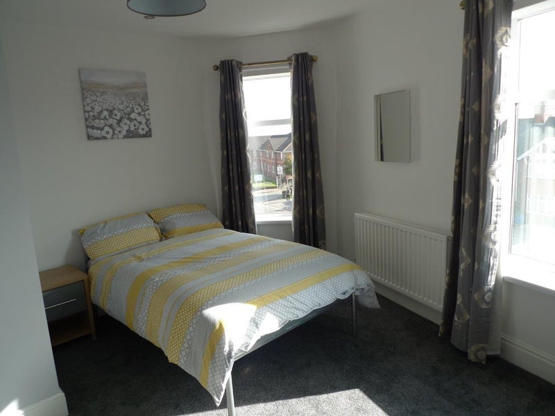 'Refurbished Rooms To Rent In Sutton In Ashfield' Room to Rent from