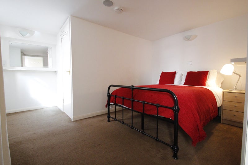 Photo 1: Double Room