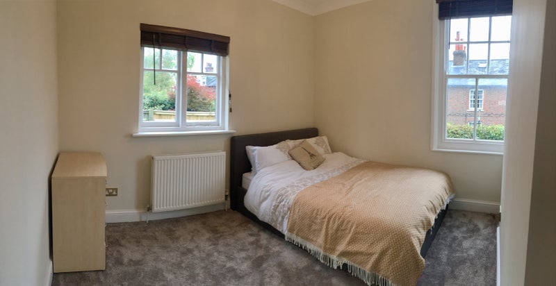 Photo 1: Light an airy double room