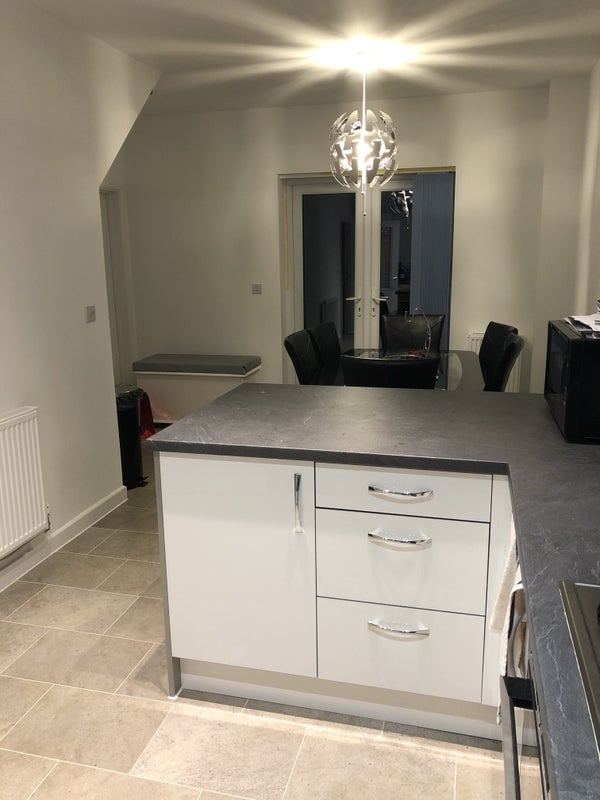 'Willows (Torquay) Large double room own bathroom' Room to Rent from