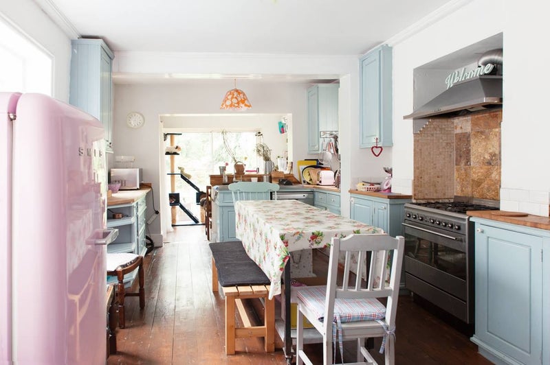 Photo 1: Kitchen