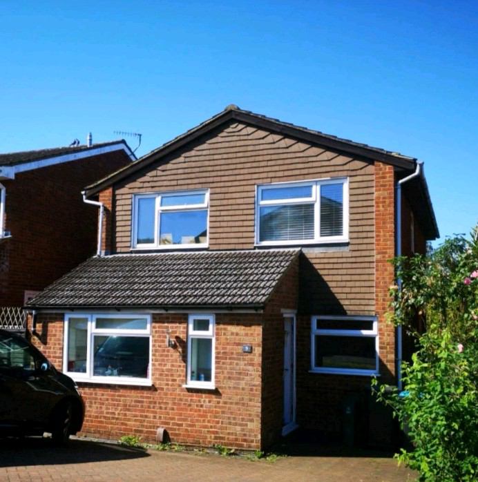 Photo 1: Detached House